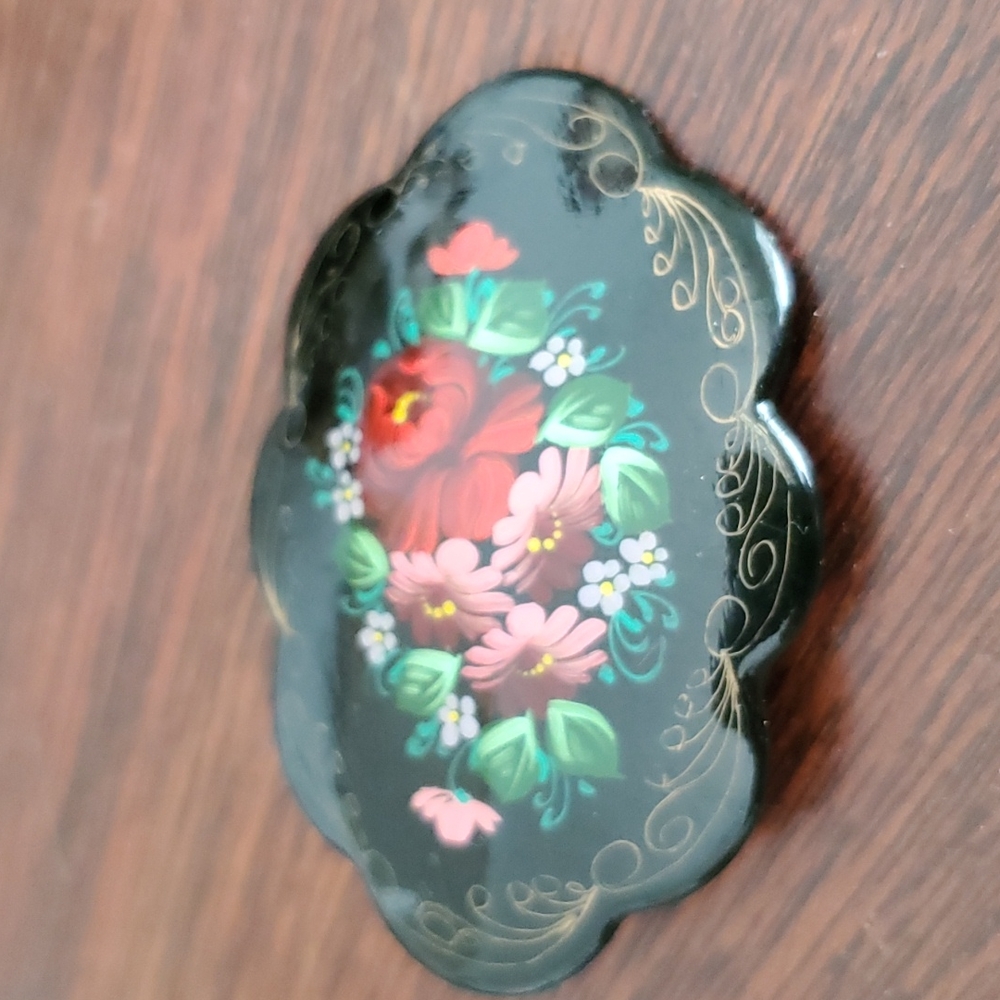 Vintage 80's Russian Lacquer Hand Painted Paper Mache Pin